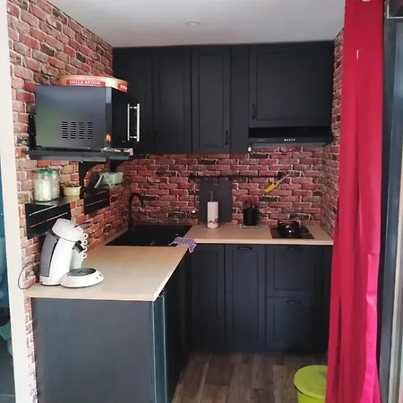 Dom wakacyjny Les De L'ecole Buissonniere Lens