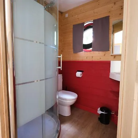 Dom wakacyjny Les De L'ecole Buissonniere Lens