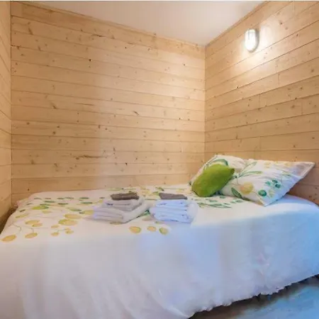 Dom wakacyjny Les De L'ecole Buissonniere Lens