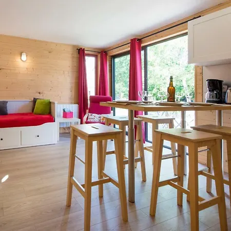 Les De L'ecole Buissonniere Dom wakacyjny